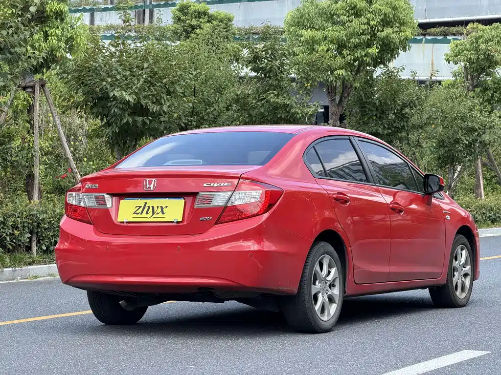 Honda Civic — миниатюра 7