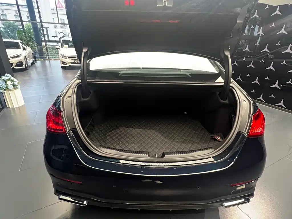 MERCEDES-BENZ C CLASS