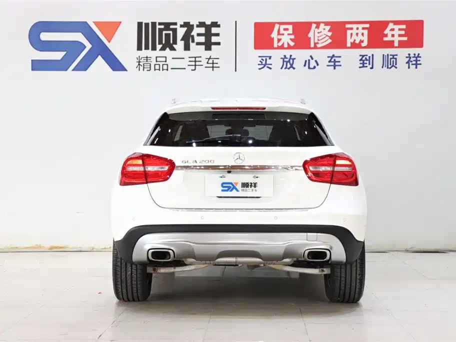 Mercedes-Benz GLA 2015 GLA 200 Fashion
