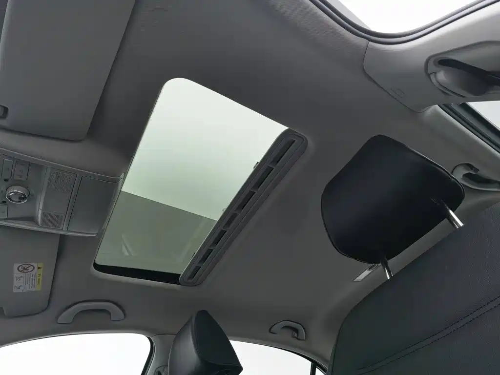 Volkswagen Sagitar — миниатюра 14