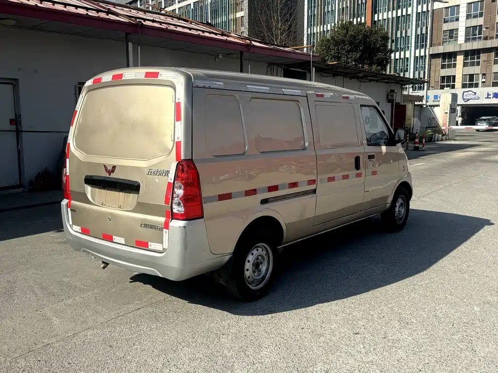 WULING WULING RONGGUANG