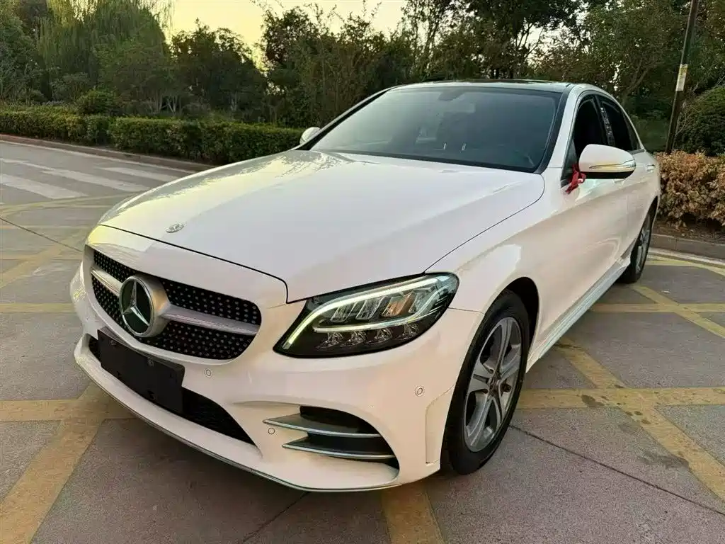 Mercedes-Benz C-Class 2020