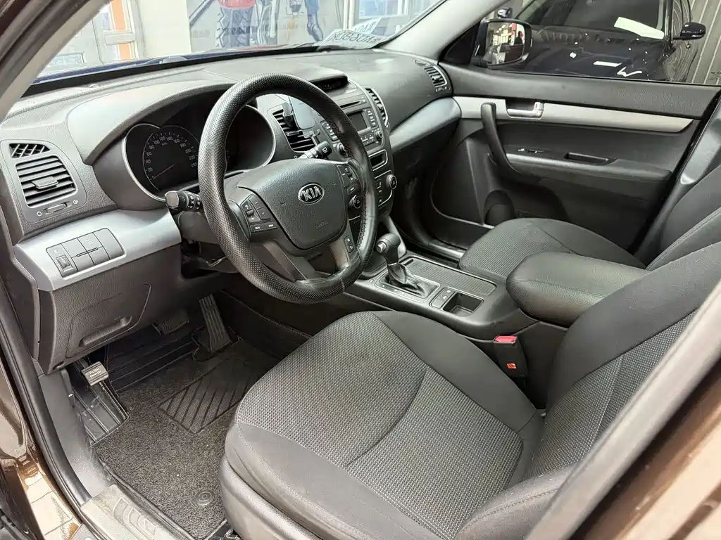 Kia Sorento — миниатюра 10