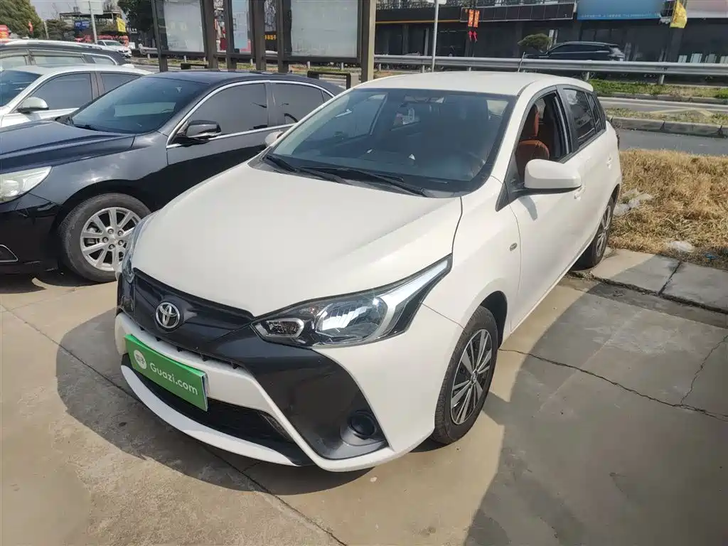 Toyota Yaris L 2019