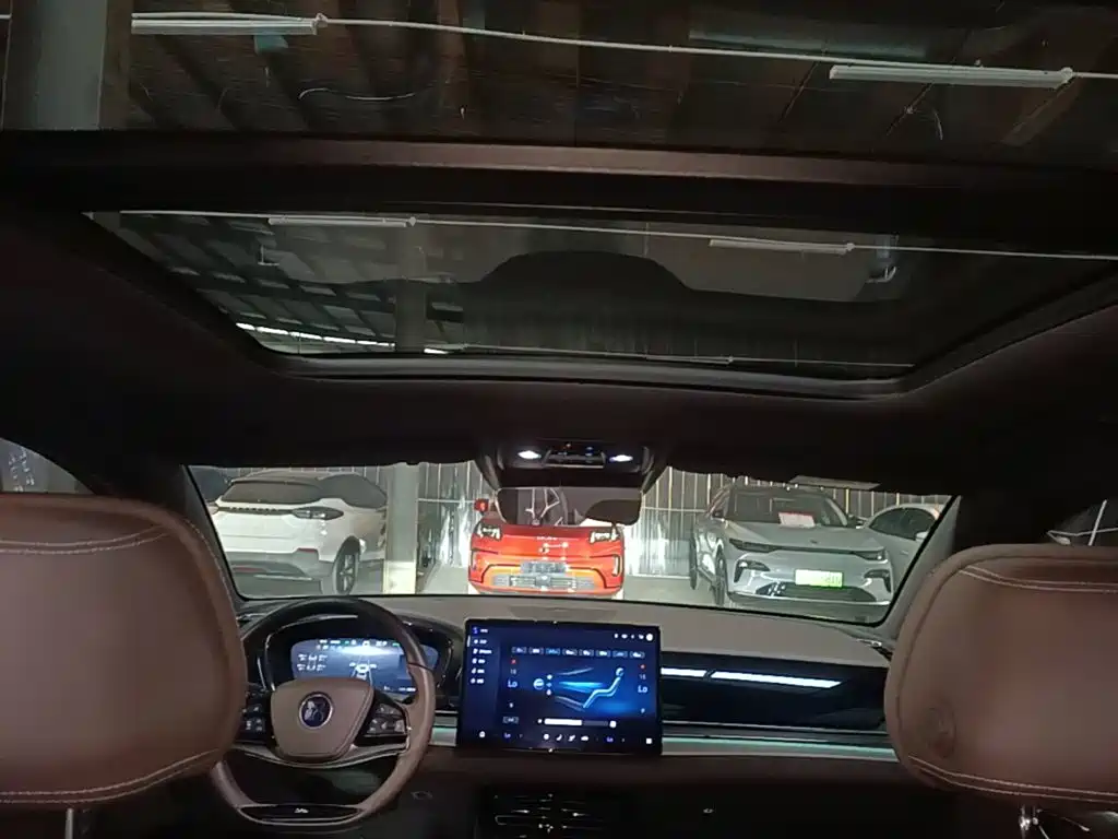 BYD Han — миниатюра 18