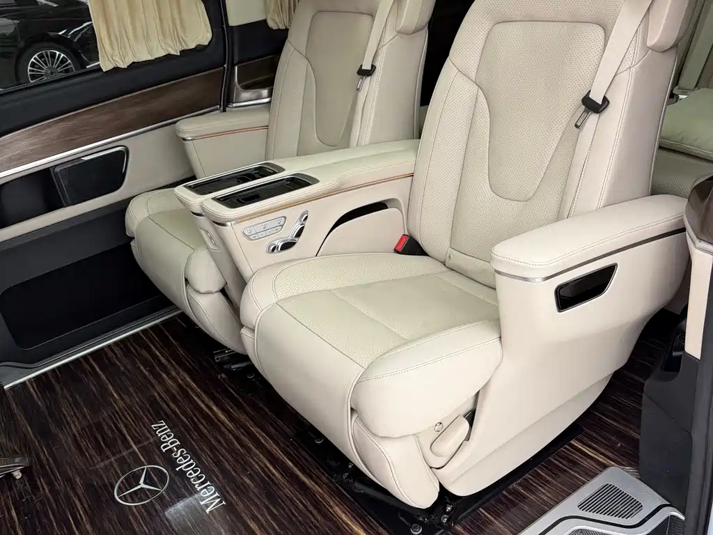 MERCEDES-BENZ V CLASS