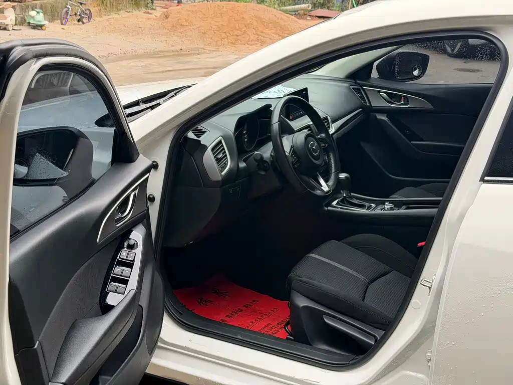 Mazda 3 Axela — миниатюра 9