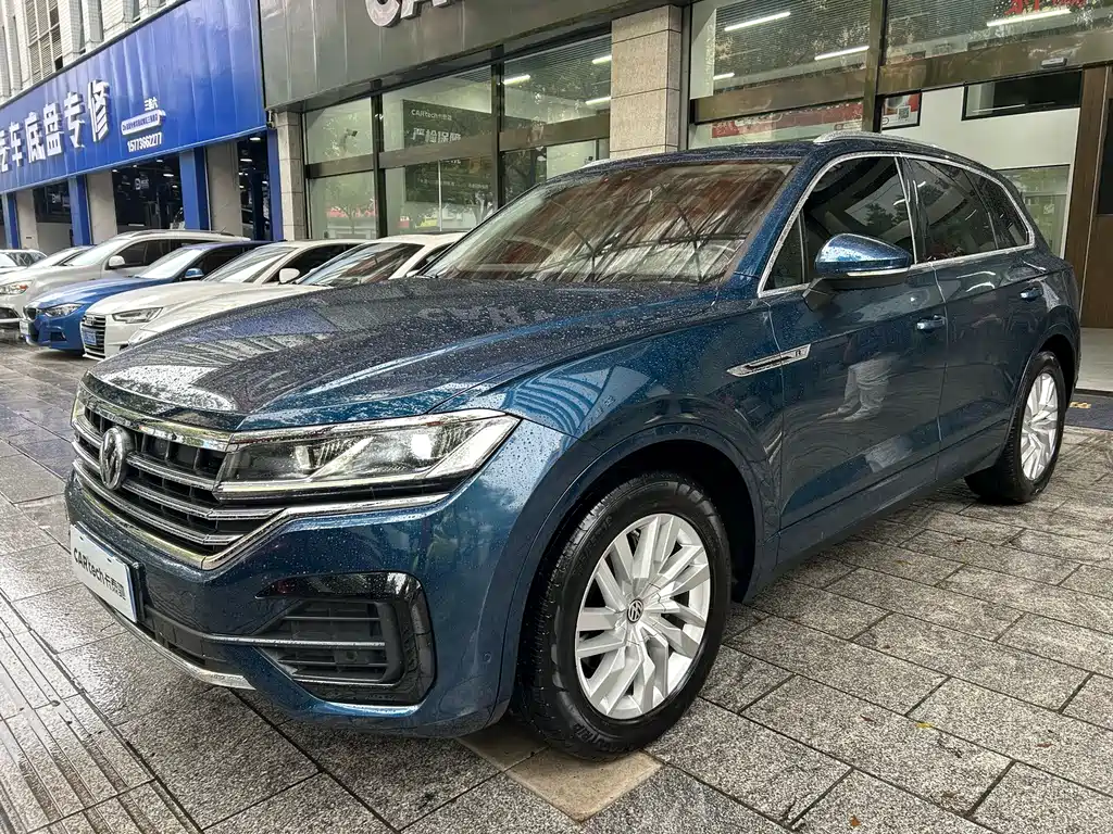 Volkswagen Touareg — миниатюра 2