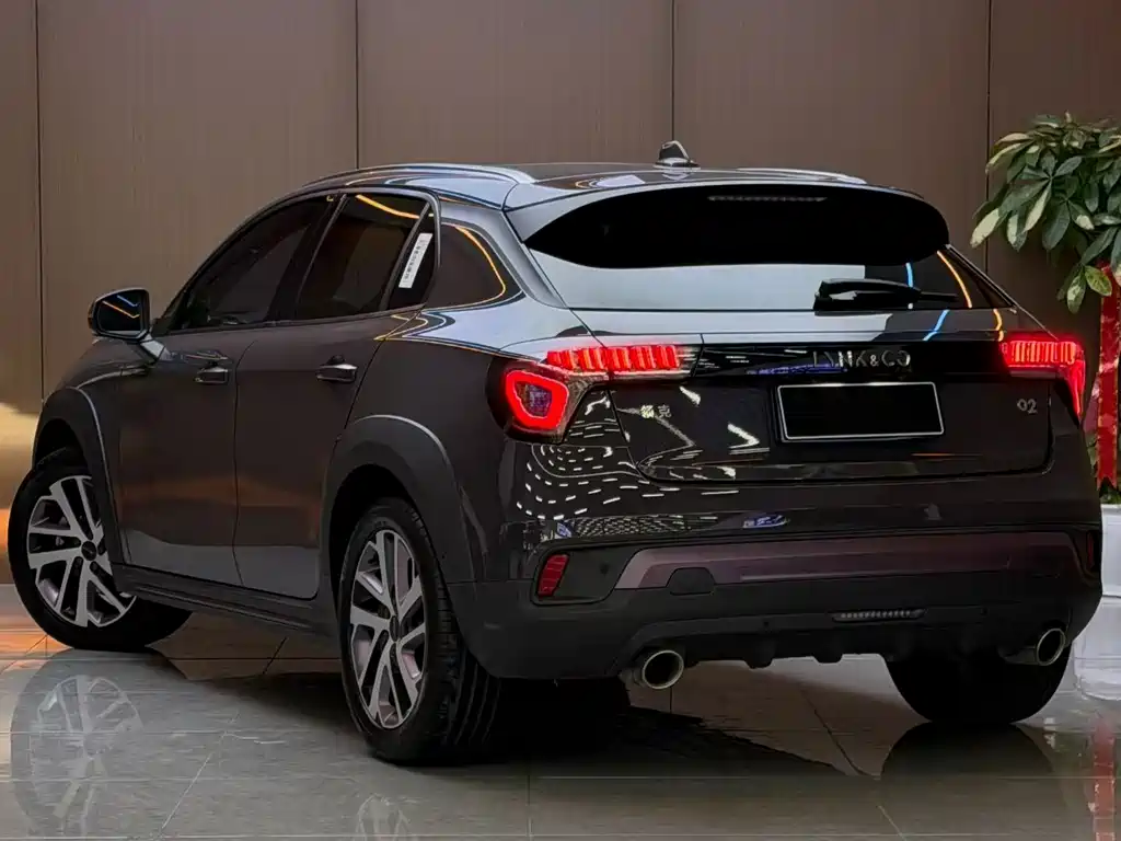 Lynk & Co 02 — миниатюра 4