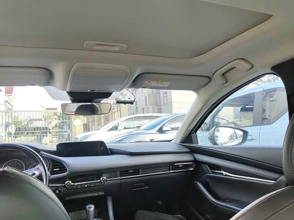 Mazda 3 Axela — миниатюра 18