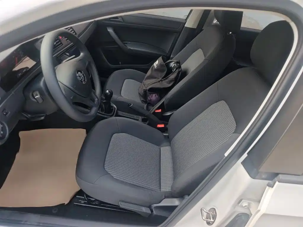 Volkswagen Santana — миниатюра 15