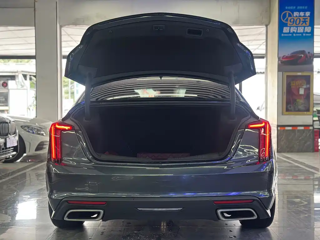 Cadillac CT5 — миниатюра 8