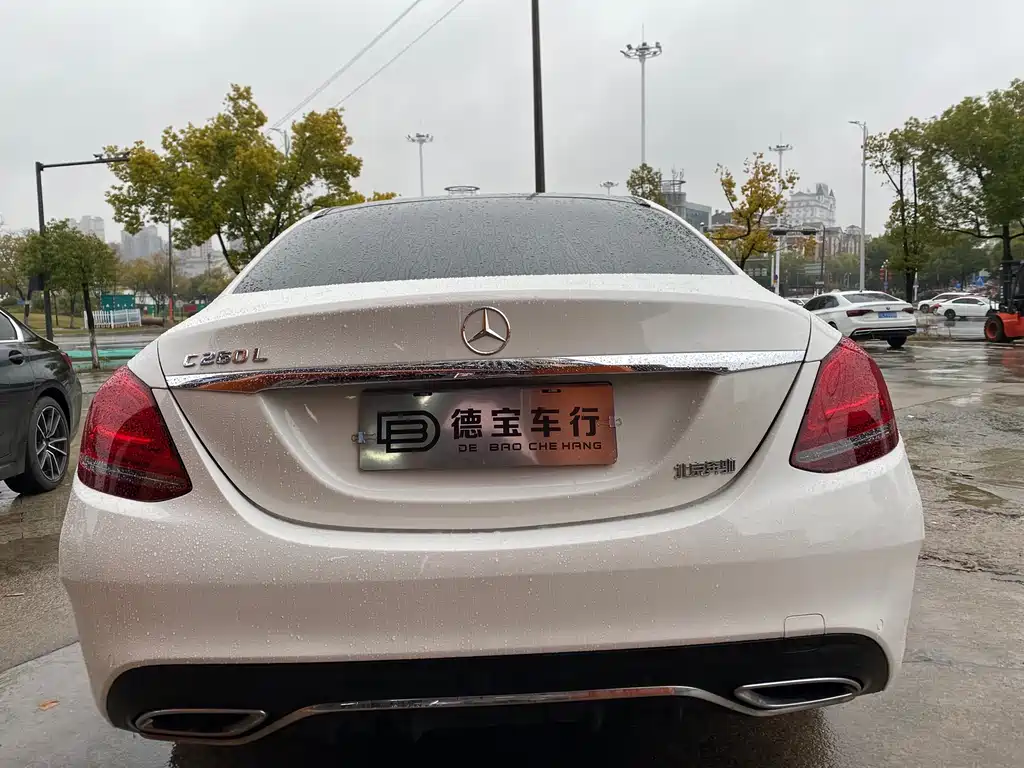 MERCEDES-BENZ C CLASS