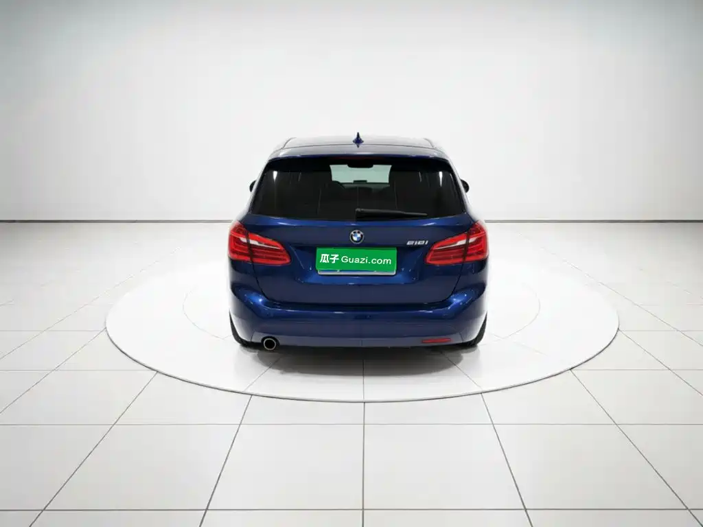 BMW 2 Series Active Tourer — миниатюра 3