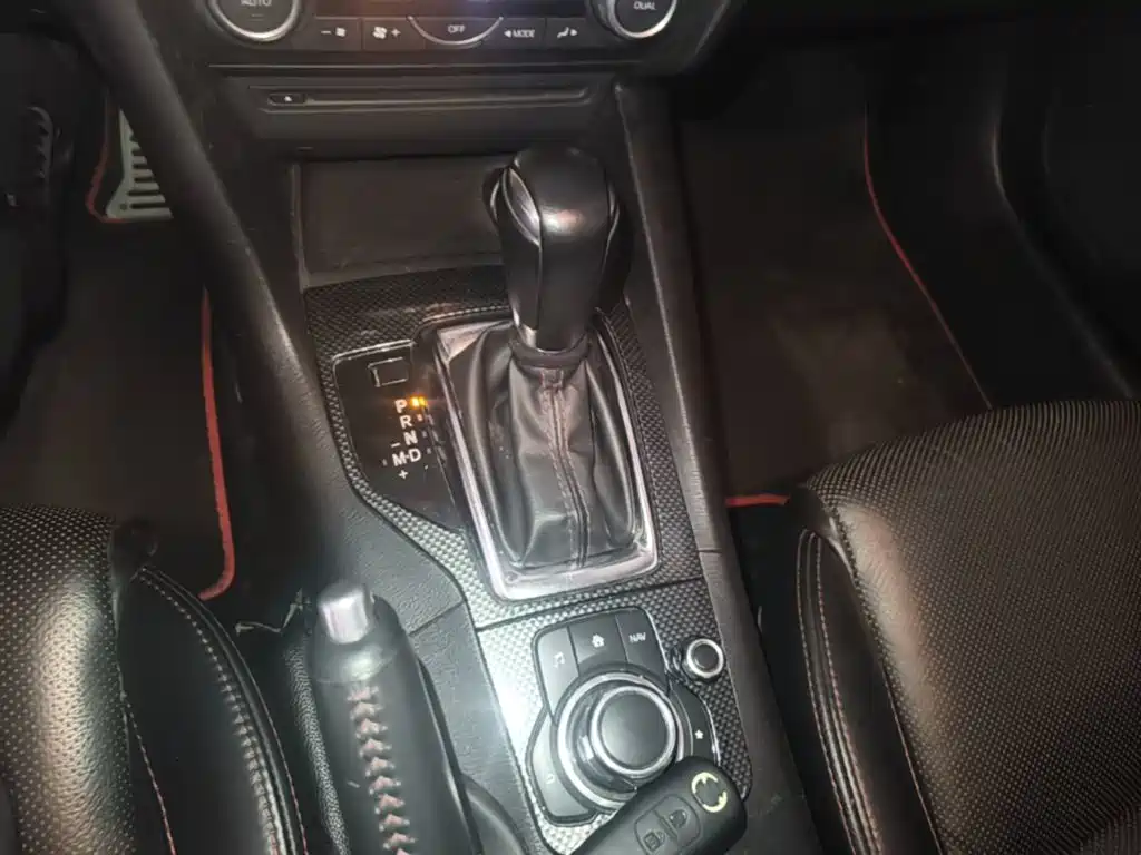 Mazda 3 Axela — миниатюра 14