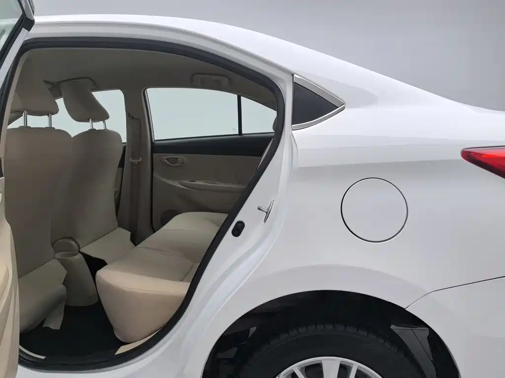 Toyota Vios — миниатюра 15