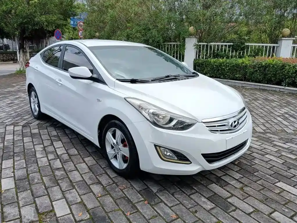 Hyundai Elantra Langdong — миниатюра 3