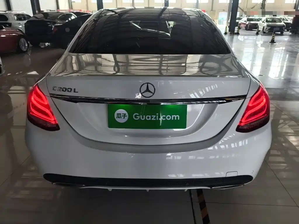 Mercedes-Benz C-Class — миниатюра 6
