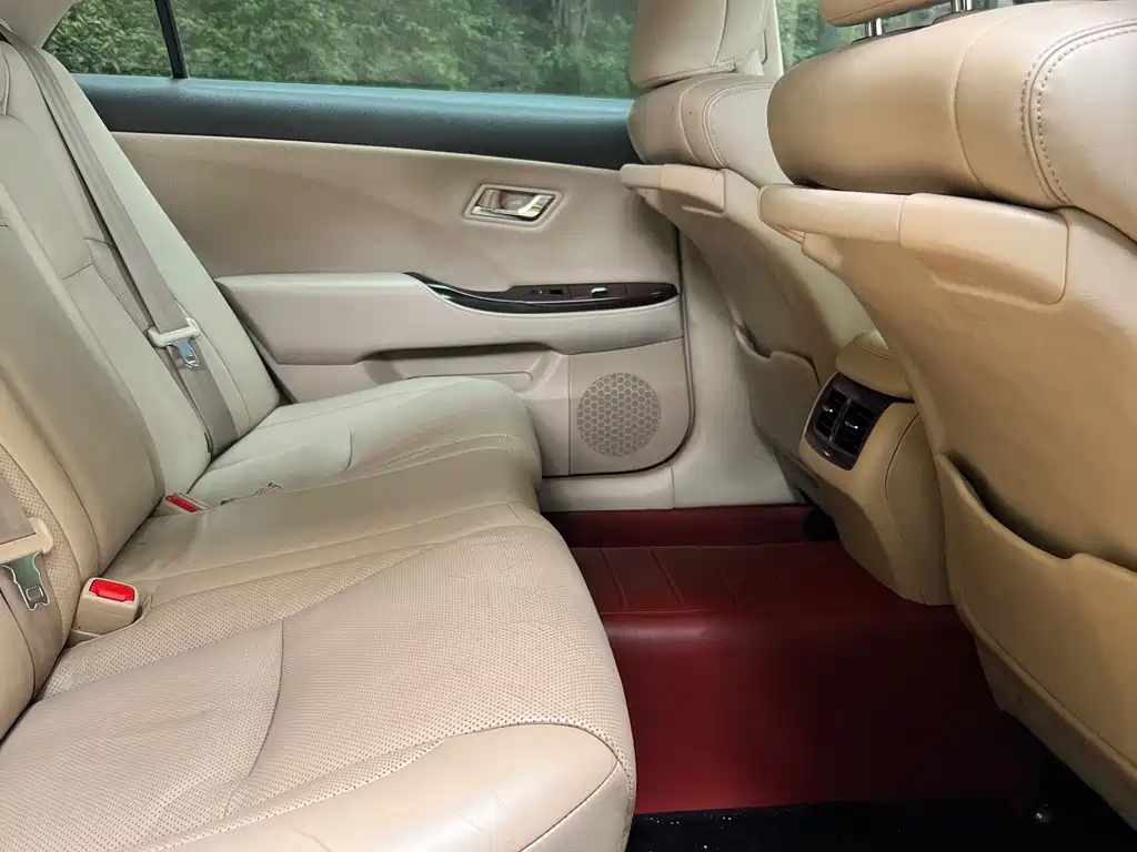 Toyota Crown 2010 3.0L Royal Saloon
