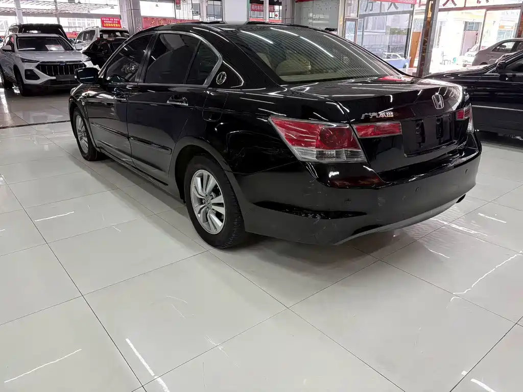 Honda Accord — миниатюра 5