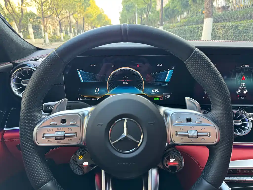 MERCEDES-BENZ AMG GT