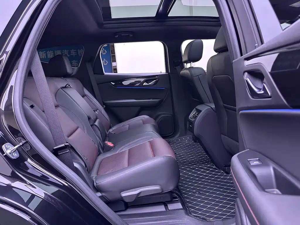Chevrolet Blazer — миниатюра 12