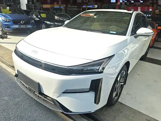 Geely Galaxy L6