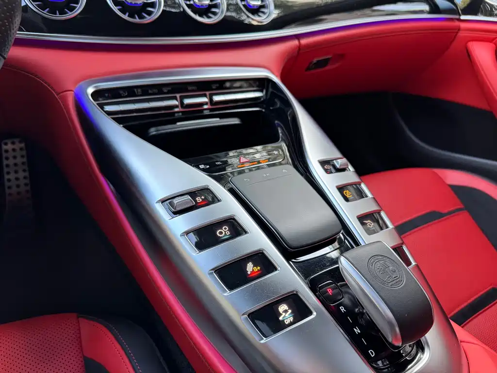 MERCEDES-BENZ AMG GT