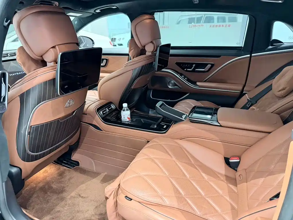 Mercedes-Benz S-Class — миниатюра 10
