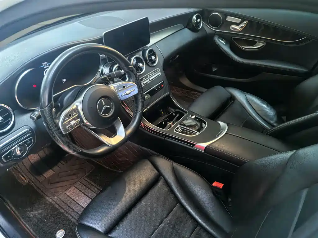 Mercedes-Benz C-Class — миниатюра 4