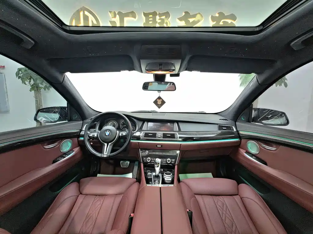 BMW 5 Series GT — миниатюра 18