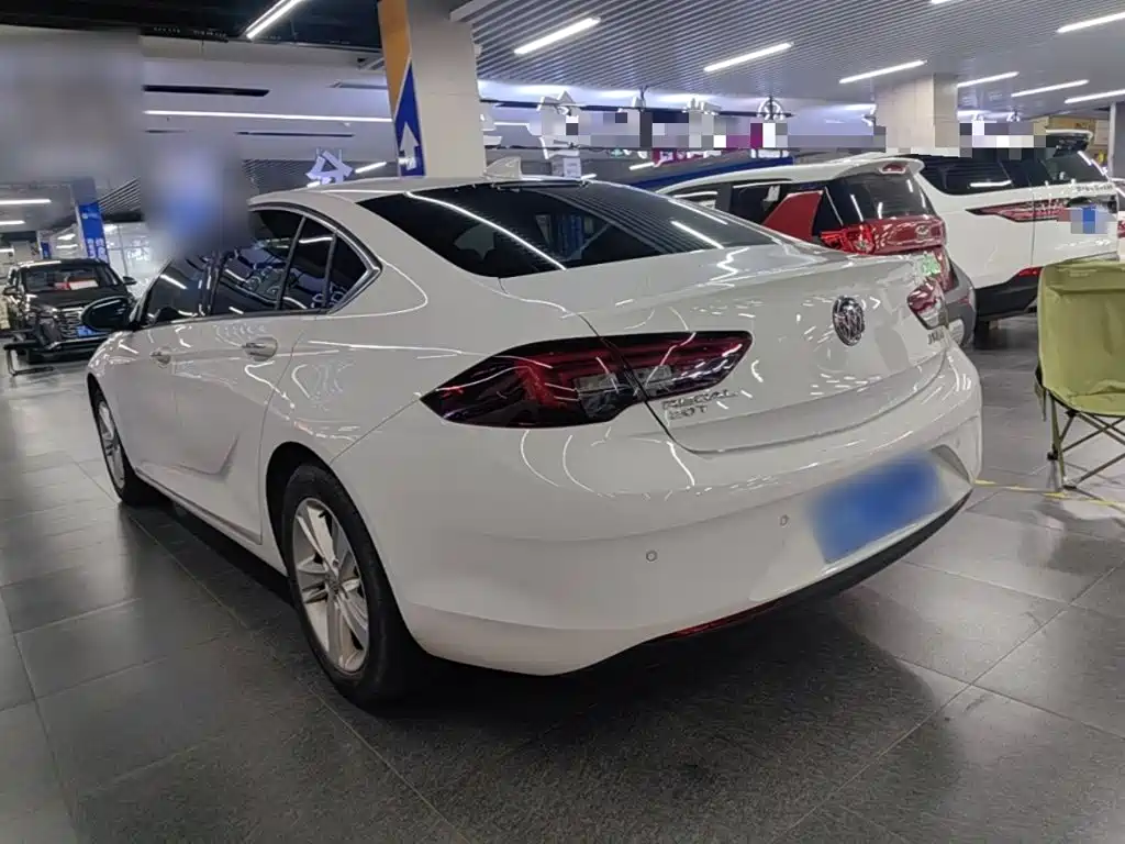 Buick Regal — миниатюра 5
