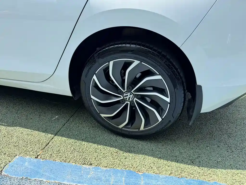Volkswagen Golf — миниатюра 7
