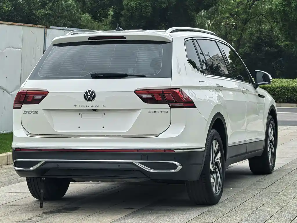 Volkswagen Tiguan L — миниатюра 4