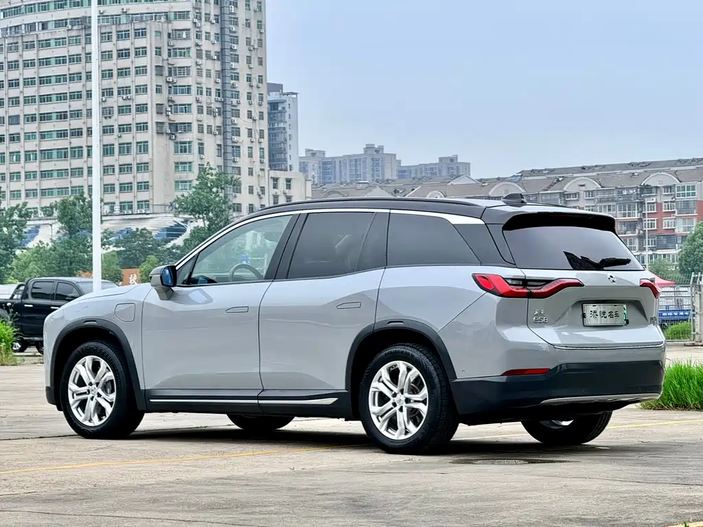 NIO ES8 2020 450KM мест