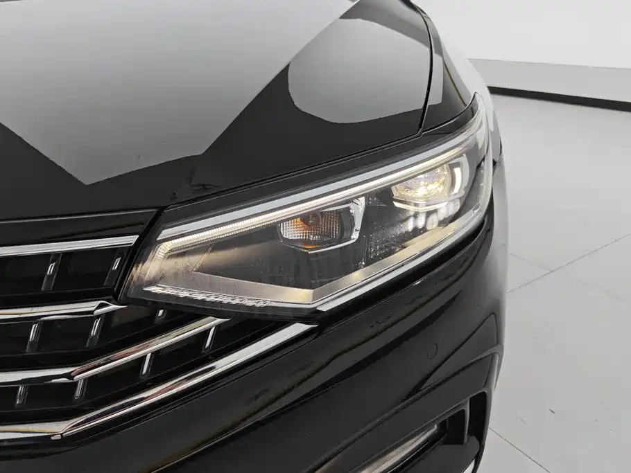 Volkswagen Magotan — миниатюра 5