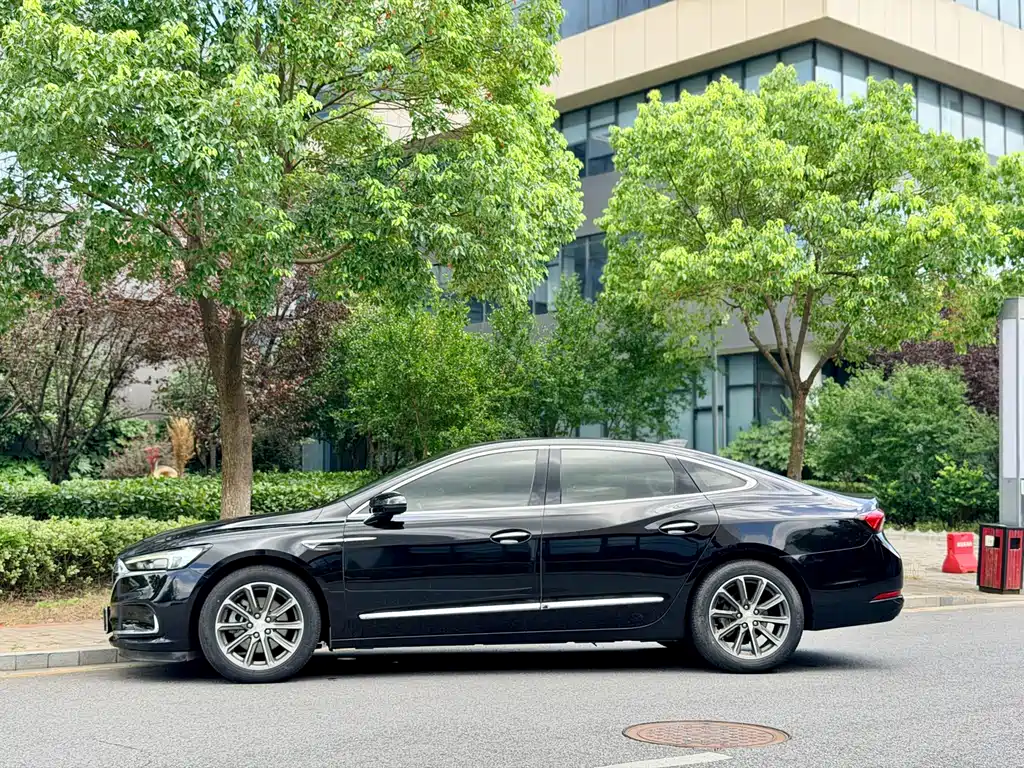 Buick LaCrosse — миниатюра 4