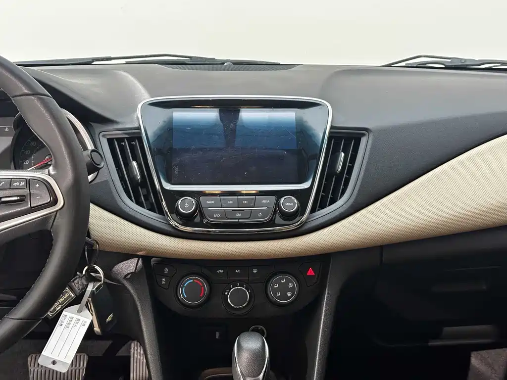 Chevrolet Cruze 2022 — фото 11