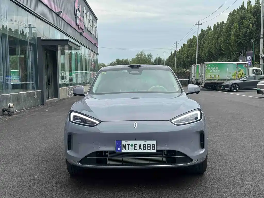 AITO AITO M5 — миниатюра 2