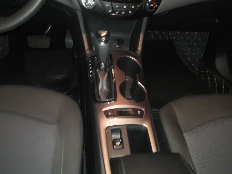Chevrolet Cruze — миниатюра 16