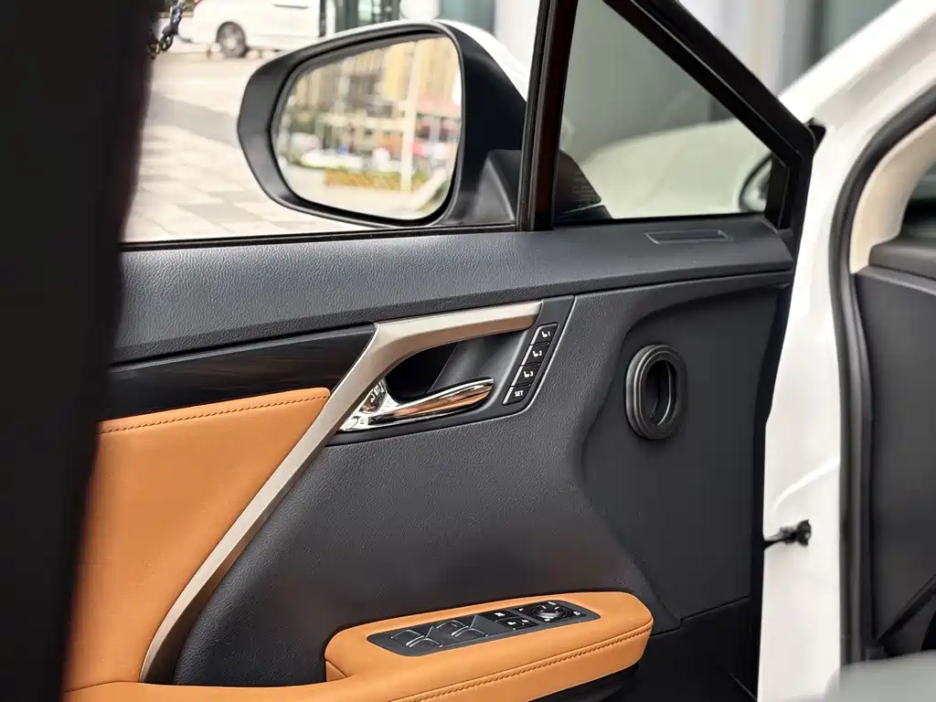 Lexus RX — миниатюра 13