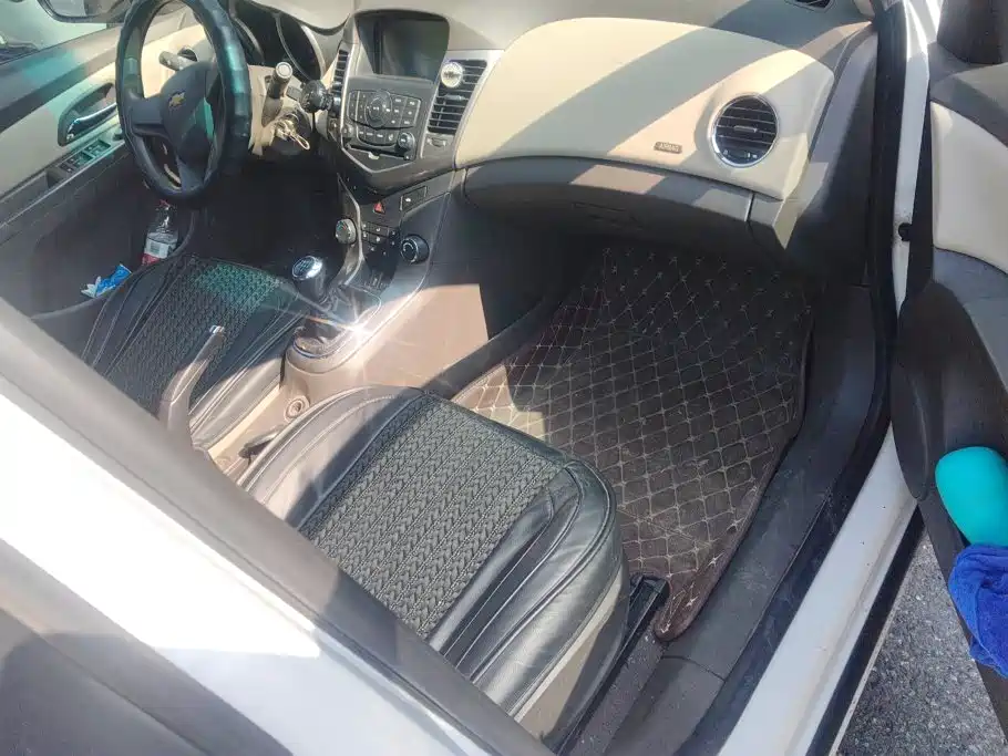 Chevrolet Cruze — миниатюра 8