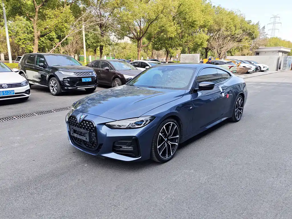 BMW 4 SERIES