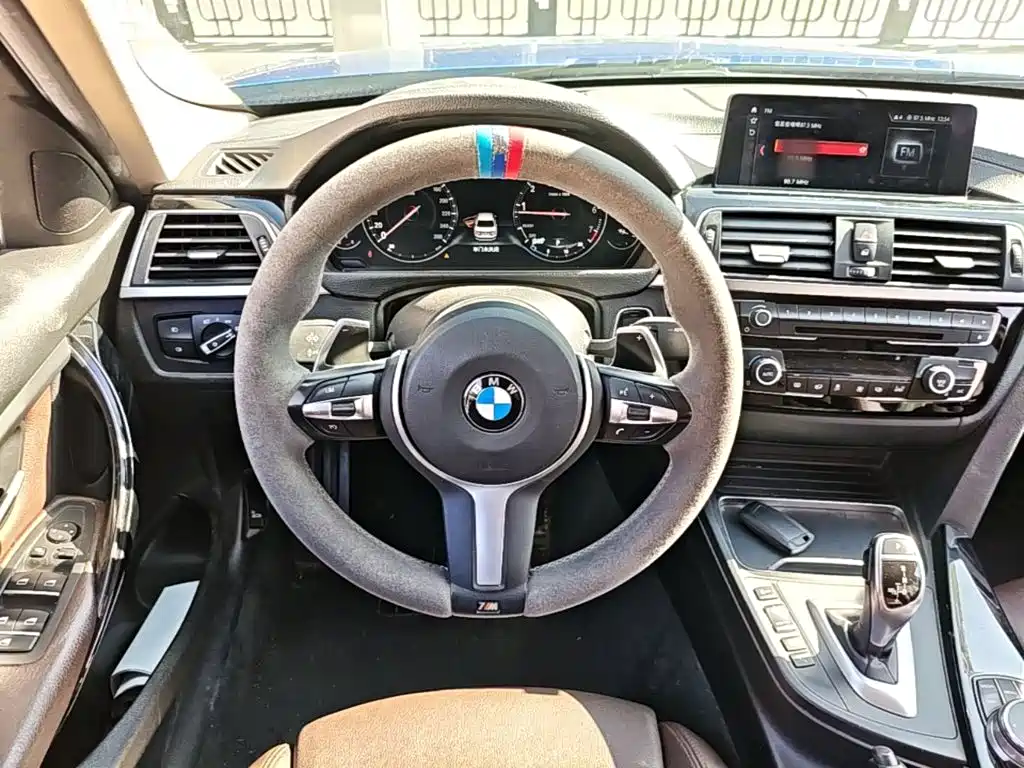BMW 3 Series — миниатюра 11