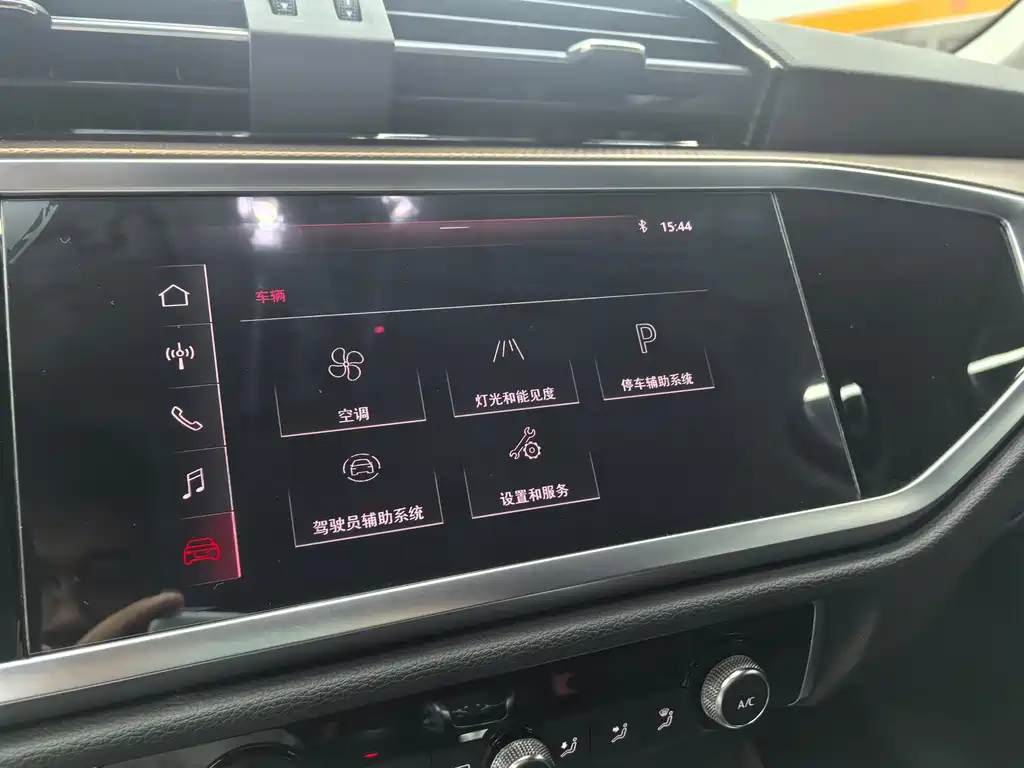 Audi Q3 — миниатюра 11