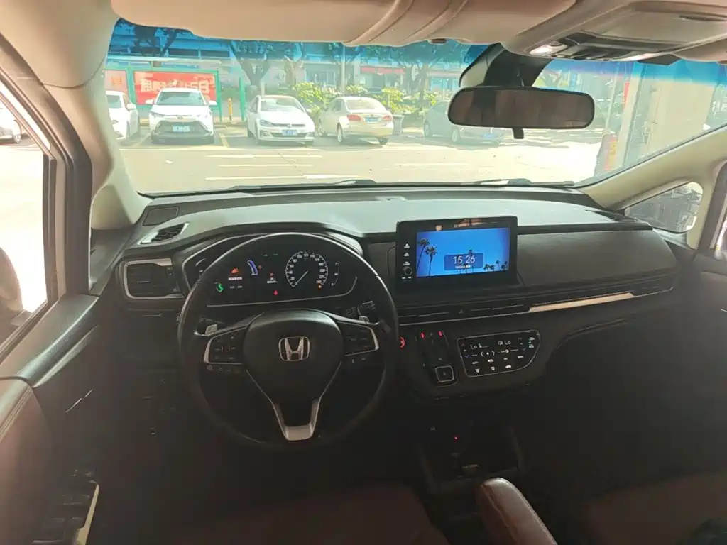 Honda Odyssey — миниатюра 10