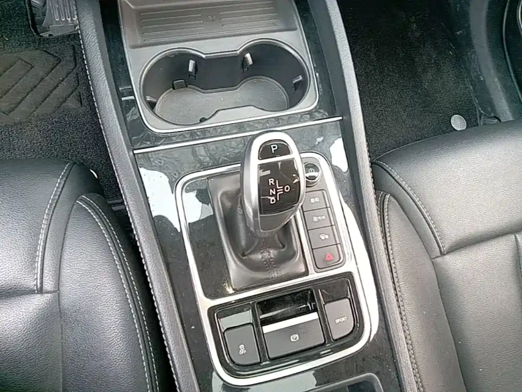 BYD MAX — миниатюра 14