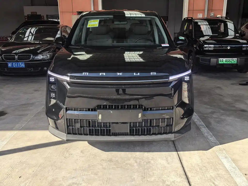 SAIC MAXUS EVERYONE 7