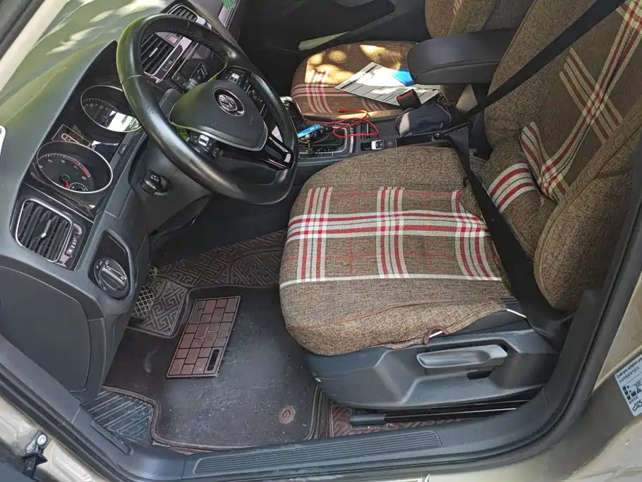 Volkswagen Golf — миниатюра 9