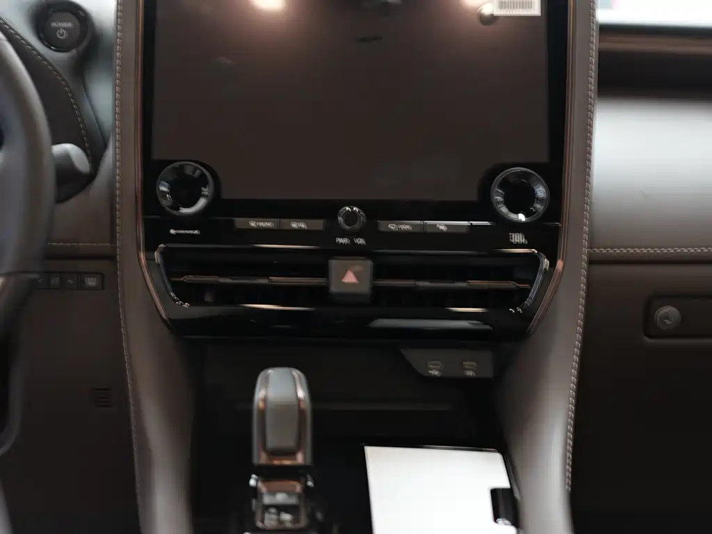 Toyota Alphard 2024 2.5L Luxury